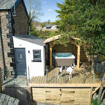 Luxurious Cottage With Hot Tub, Lake District Duddon Екстер'єр фото
