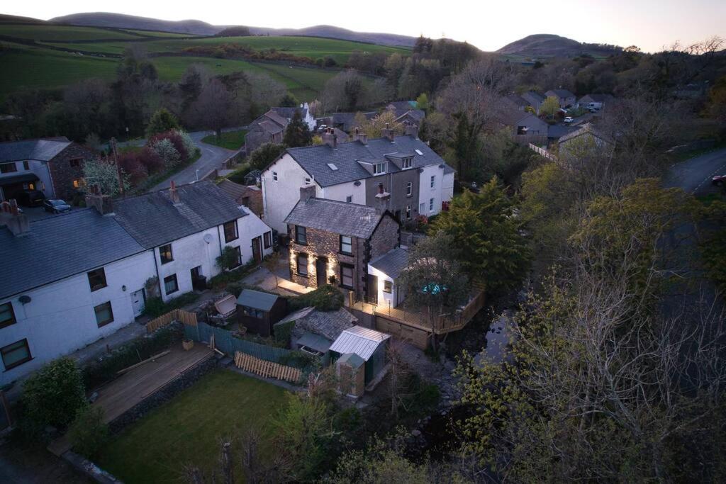 Luxurious Cottage With Hot Tub, Lake District Duddon Екстер'єр фото