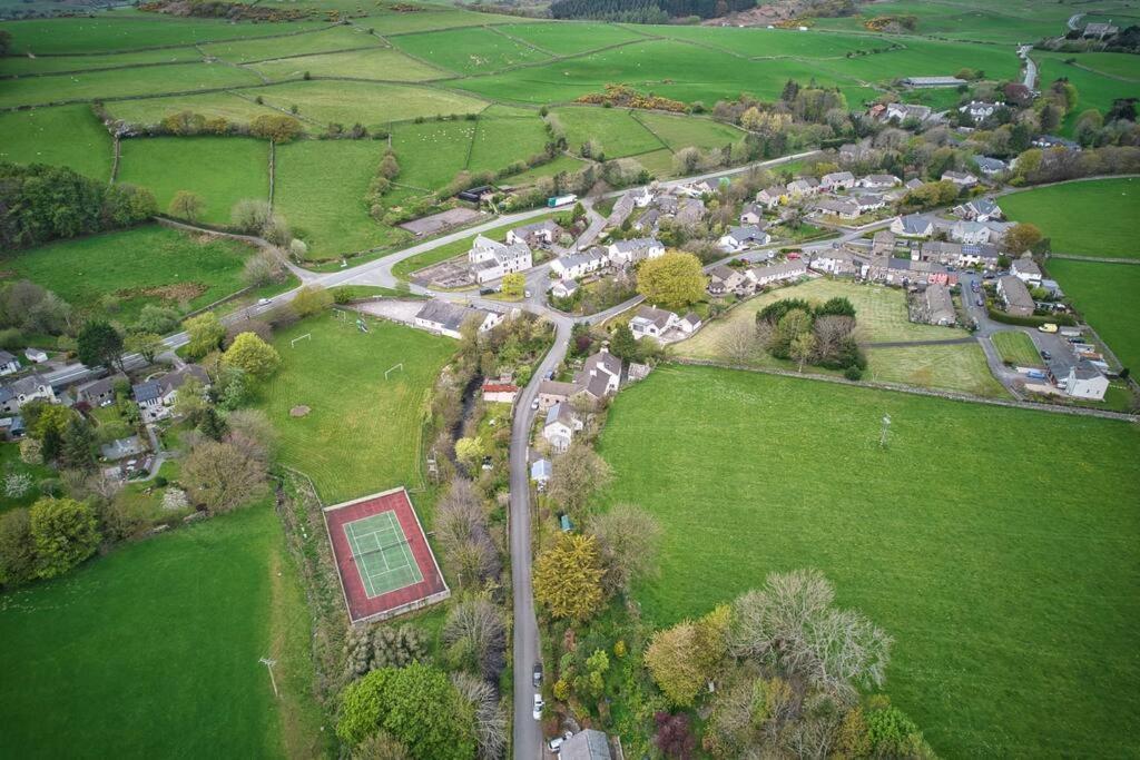 Luxurious Cottage With Hot Tub, Lake District Duddon Екстер'єр фото