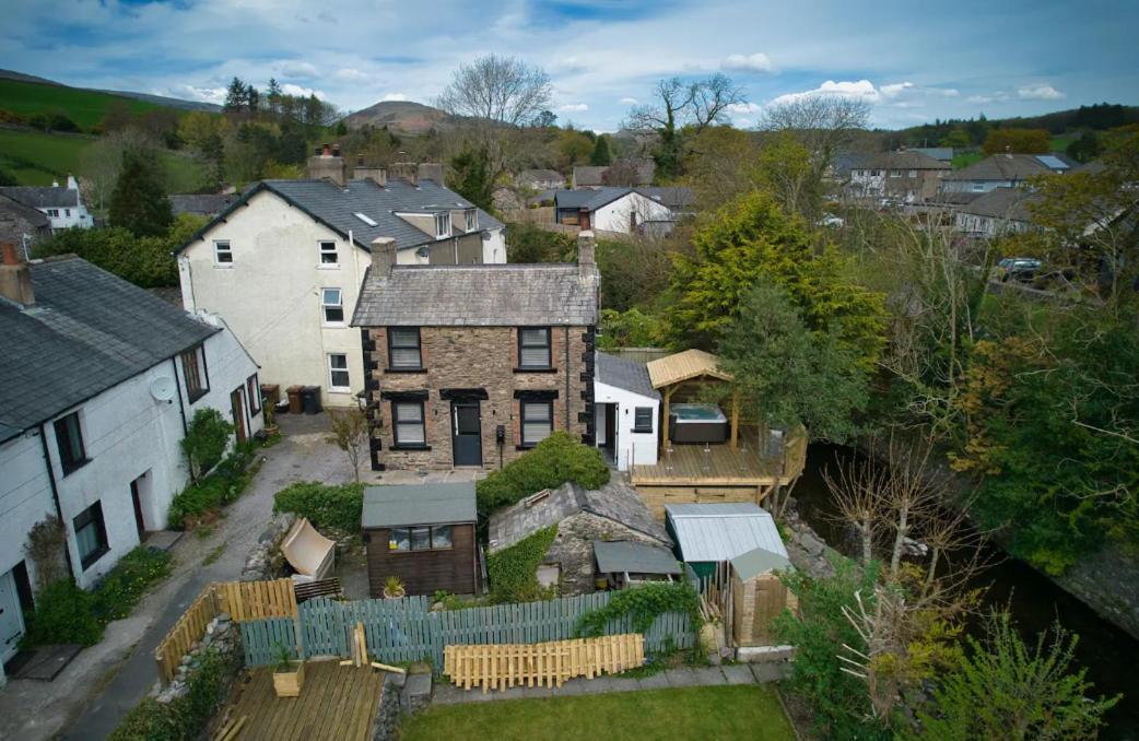 Luxurious Cottage With Hot Tub, Lake District Duddon Екстер'єр фото