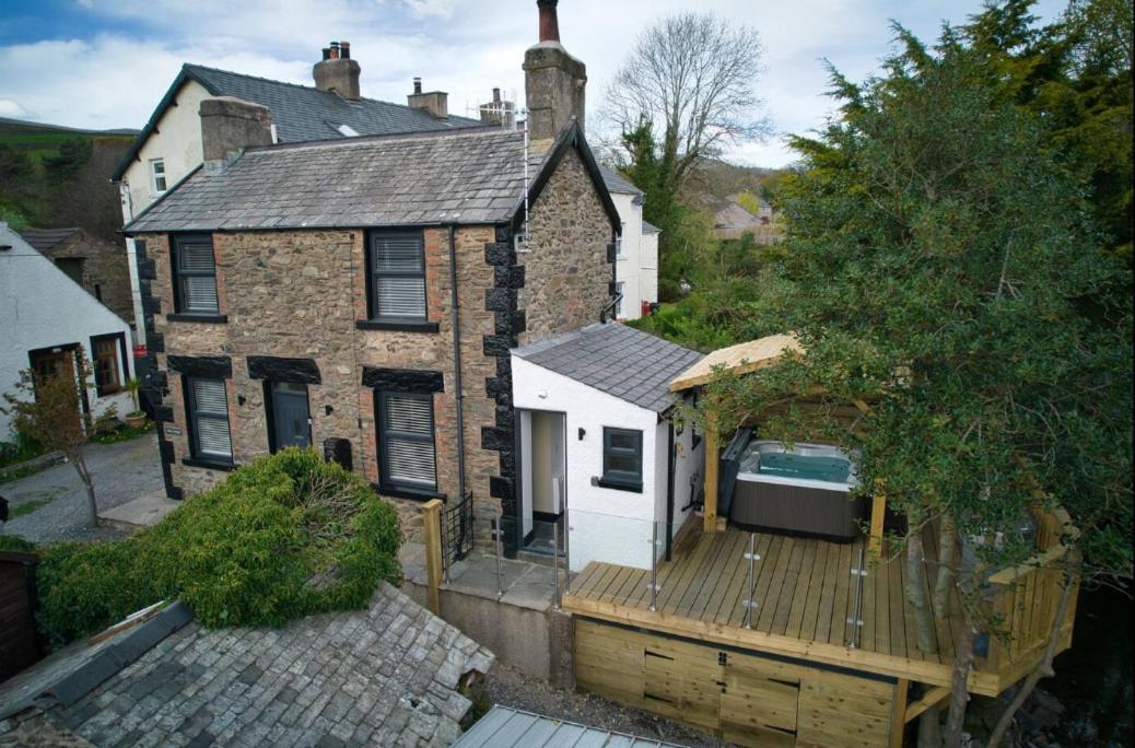 Luxurious Cottage With Hot Tub, Lake District Duddon Екстер'єр фото