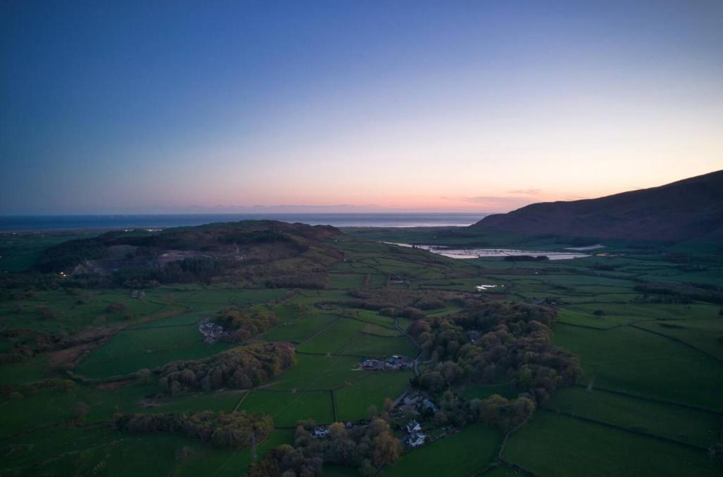 Luxurious Cottage With Hot Tub, Lake District Duddon Екстер'єр фото